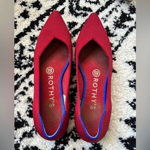 Rothy's Red Pointed Knit Flats with Blue Trim